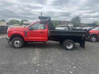 2025 Ford Super Duty F-350 Chassis XL Regular Cab 4x4