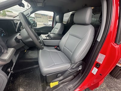 2025 Ford Super Duty F-350 Chassis XL Regular Cab 4x4