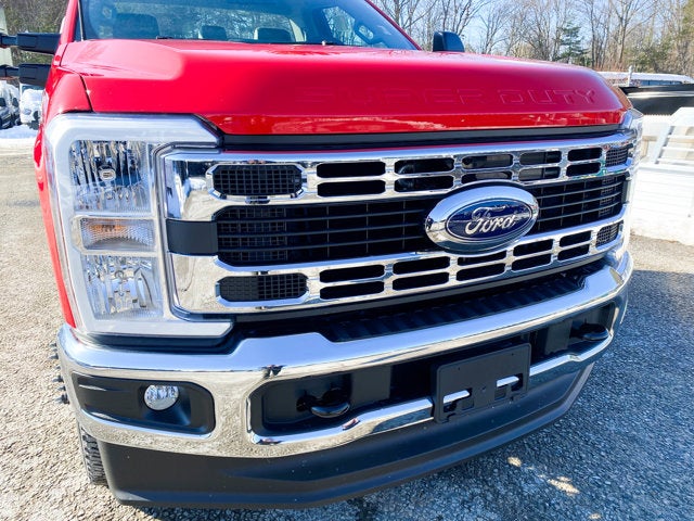 2026 Ford Super Duty F-350 Chassis XL Regular Cab 4x4