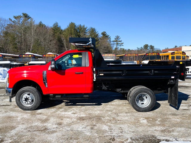2026 Ford Super Duty F-350 Chassis XL Regular Cab 4x4
