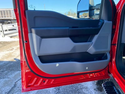 2026 Ford Super Duty F-350 Chassis XL Regular Cab 4x4