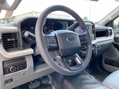 2026 Ford F-350 Chassis XL Regular Cab 4x4
