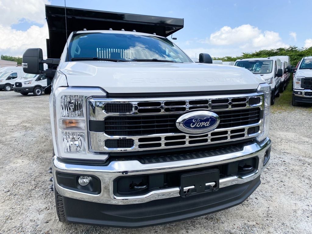 2026 Ford F-350 Chassis XL Regular Cab 4x4