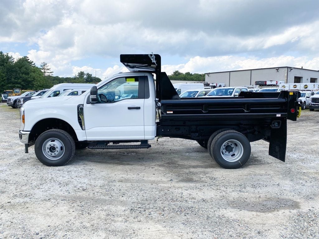 2026 Ford F-350 Chassis XL Regular Cab 4x4