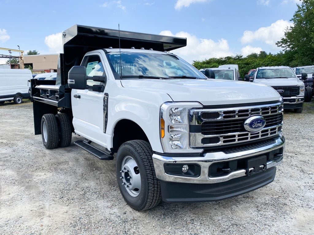 2026 Ford F-350 Chassis XL Regular Cab 4x4