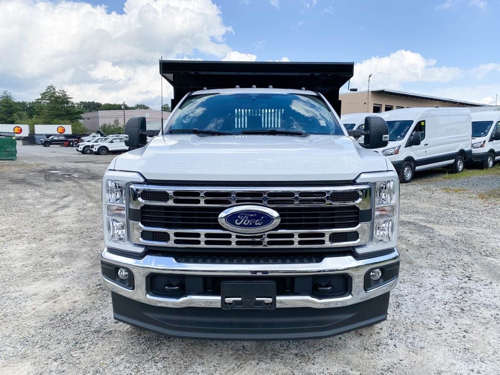 2026 Ford F-350 Chassis XL Regular Cab 4x4