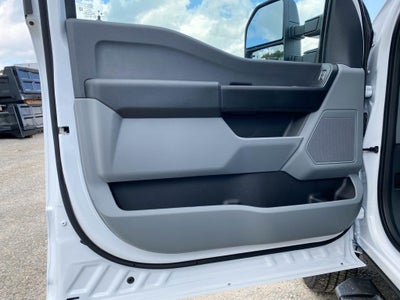 2026 Ford F-350 Chassis XL Regular Cab 4x4