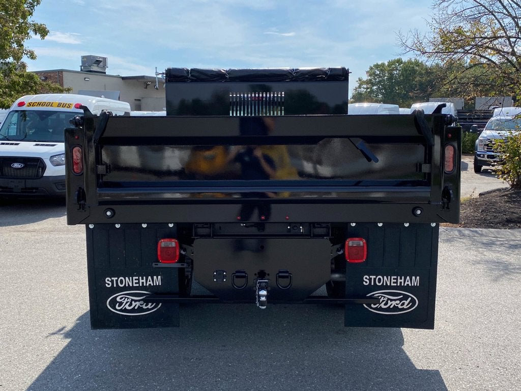 2027 Ford F-350 Chassis XL Regular Cab 4x4