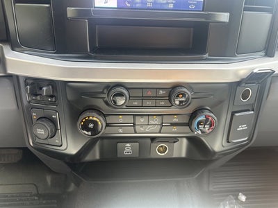 2025 Ford Super Duty F-350 Chassis XL Regular Cab 4x4