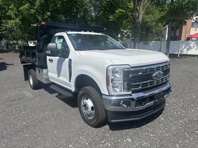 2025 Ford Super Duty F-350 Chassis XL Regular Cab 4x4
