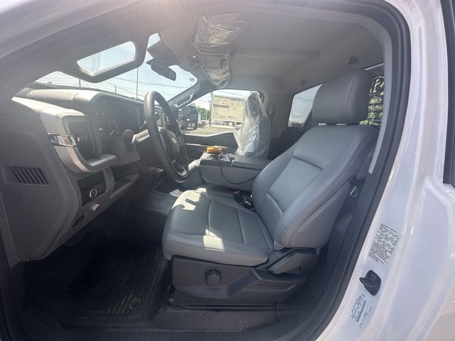 2025 Ford Super Duty F-350 Chassis XL Regular Cab 4x4