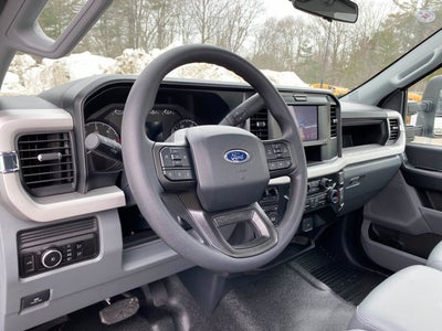 2026 Ford Super Duty F-350 Chassis XL Regular Cab 4x4