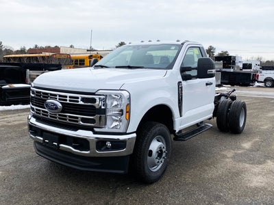 2026 Ford Super Duty F-350 Chassis XL Regular Cab 4x4