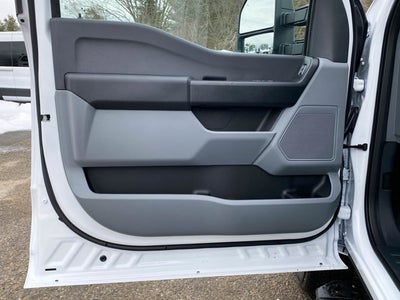 2026 Ford Super Duty F-350 Chassis XL Regular Cab 4x4