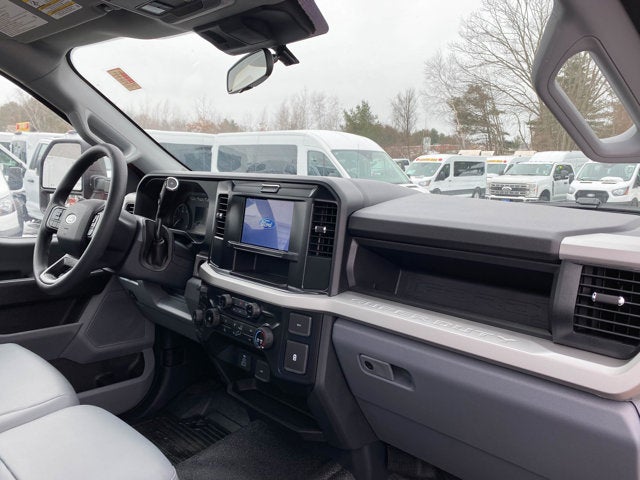 2026 Ford Super Duty F-350 DRW XL