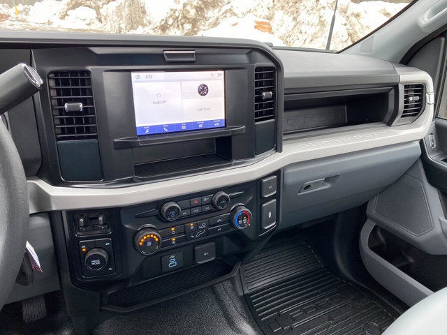 2026 Ford Super Duty F-350 DRW XL