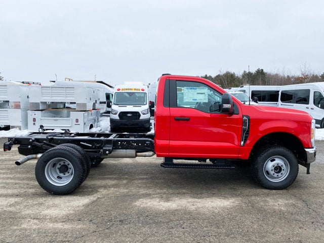 2026 Ford Super Duty F-350 DRW XL