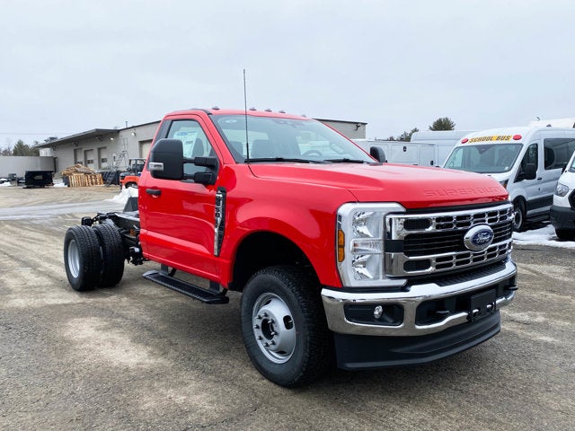 2026 Ford Super Duty F-350 DRW XL
