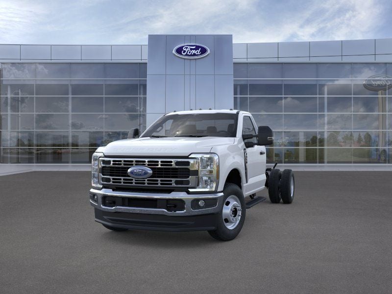 2026 Ford F-350 Chassis XL Regular Cab