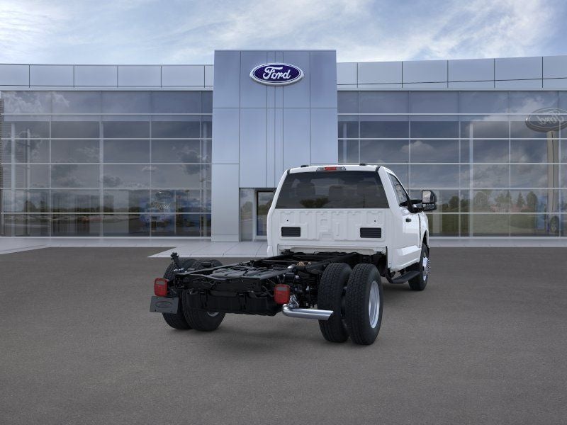 2026 Ford F-350 Chassis XL Regular Cab
