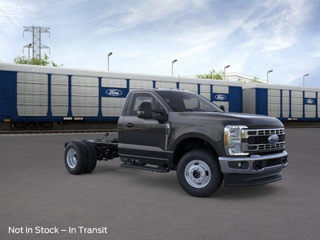 2026 Ford Super Duty F-350 Chassis XL Regular Cab 4x4
