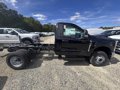 2026 Ford Super Duty F-350 Chassis XL Regular Cab 4x4