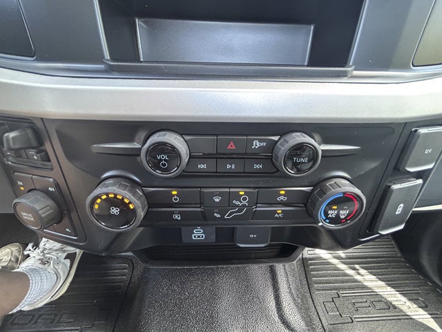 2026 Ford Super Duty F-350 Chassis XL Regular Cab 4x4