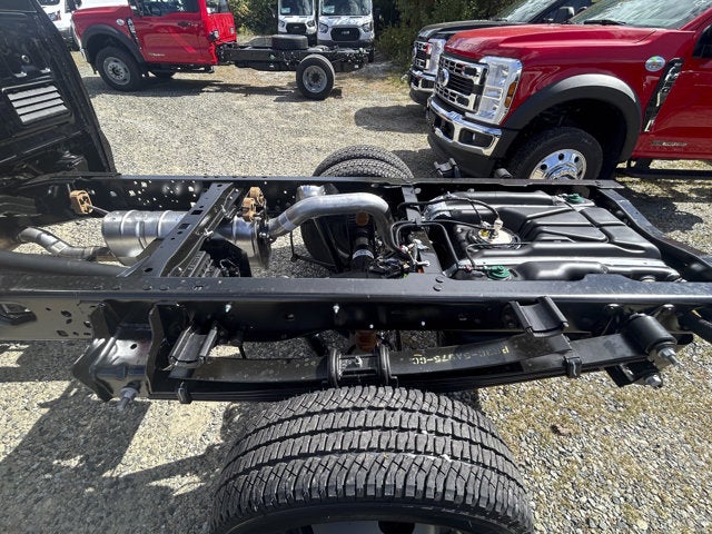 2026 Ford Super Duty F-350 Chassis XL Regular Cab 4x4