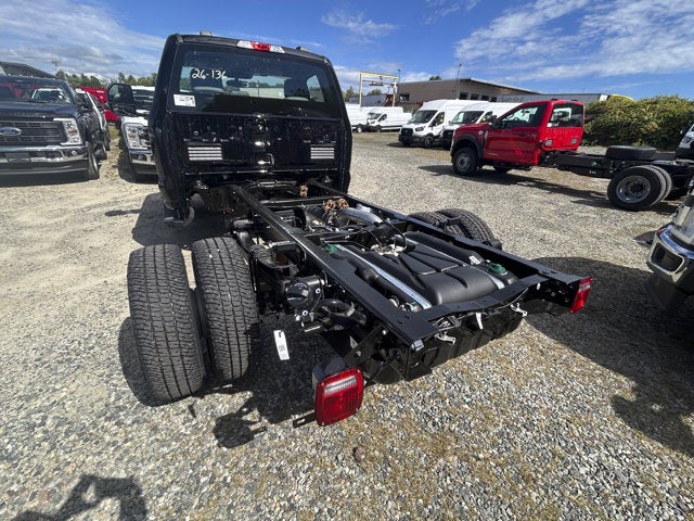 2026 Ford Super Duty F-350 Chassis XL Regular Cab 4x4