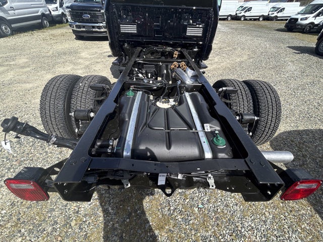 2026 Ford Super Duty F-350 Chassis XL Regular Cab 4x4