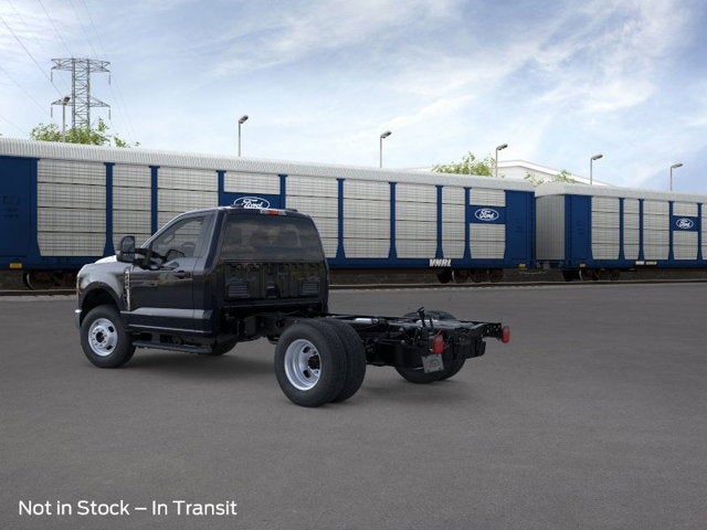 2026 Ford Super Duty F-350 Chassis XL Regular Cab 4x4
