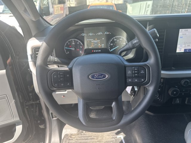 2025 Ford Super Duty F-350 Chassis XL Regular Cab 4x4