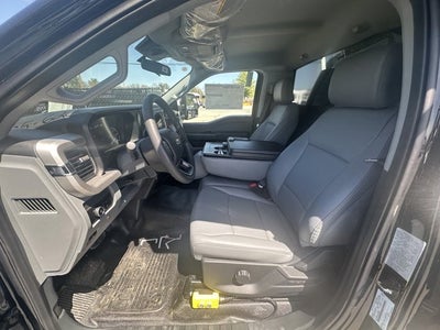 2025 Ford Super Duty F-350 Chassis XL Regular Cab 4x4