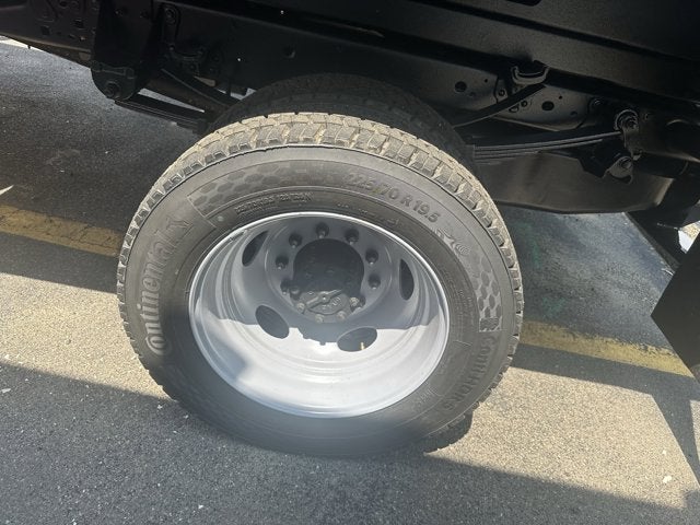 2025 Ford Super Duty F-550 XL 4x4