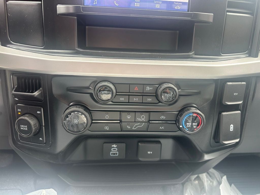 2026 Ford F-550 XL 4x4 Switch&Go Dump
