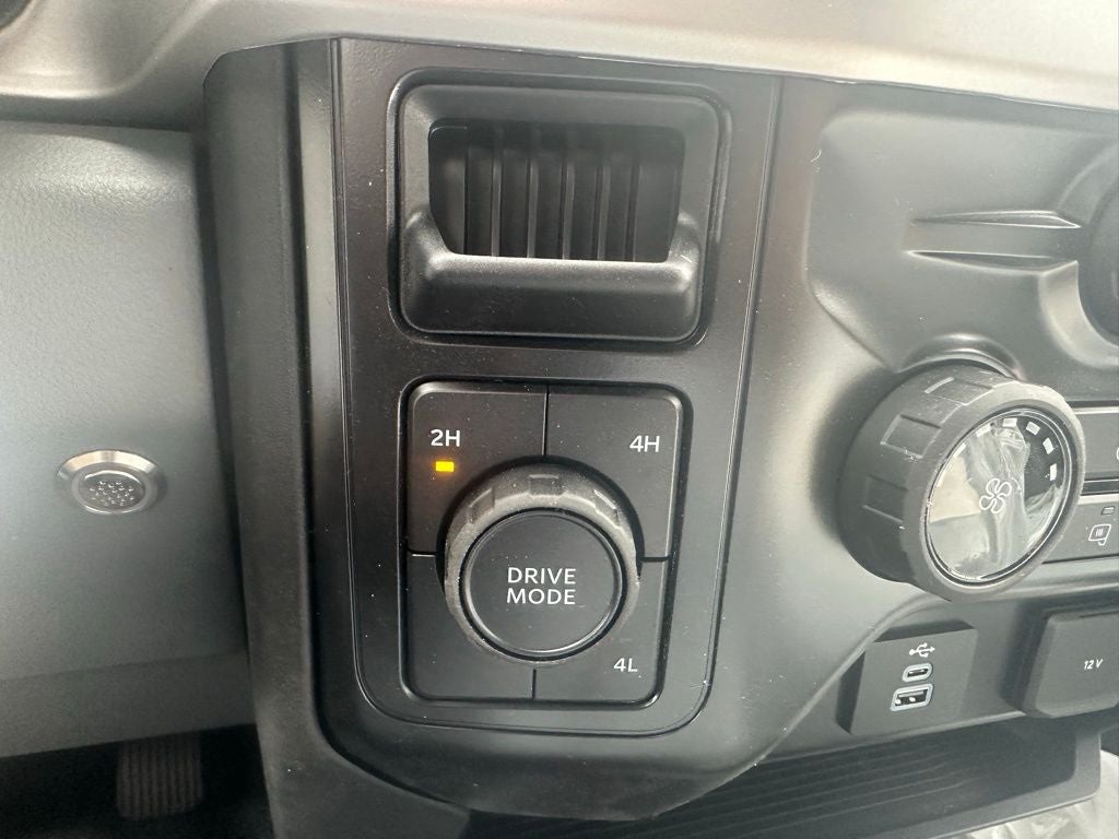 2026 Ford F-550 XL 4x4 Switch&Go Dump