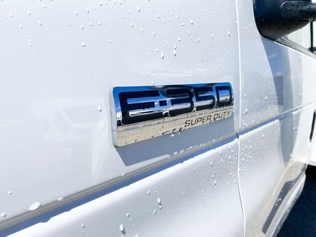 2027 Ford E-Series Cutaway E-350 SRW