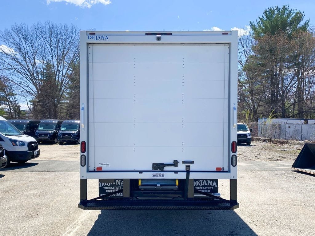 2027 Ford E-Series Cutaway E-350 SRW