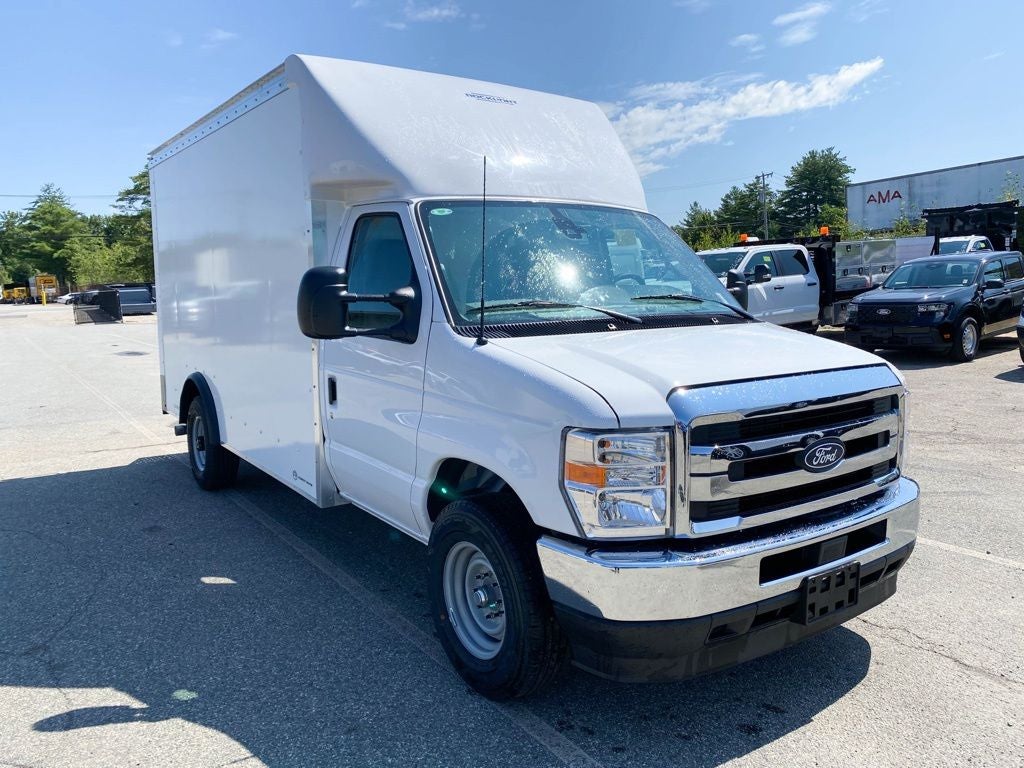 2027 Ford E-Series Cutaway E-350 SRW