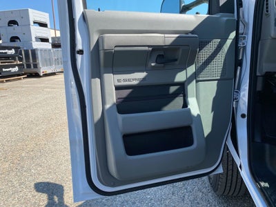 2027 Ford E-Series Cutaway E-350 SRW