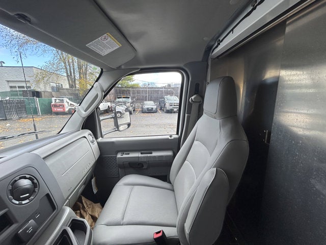 2026 Ford E-Series Cutaway E-350 SRW