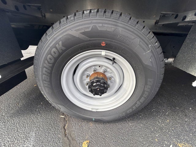 2026 Ford E-Series Cutaway E-350 SRW