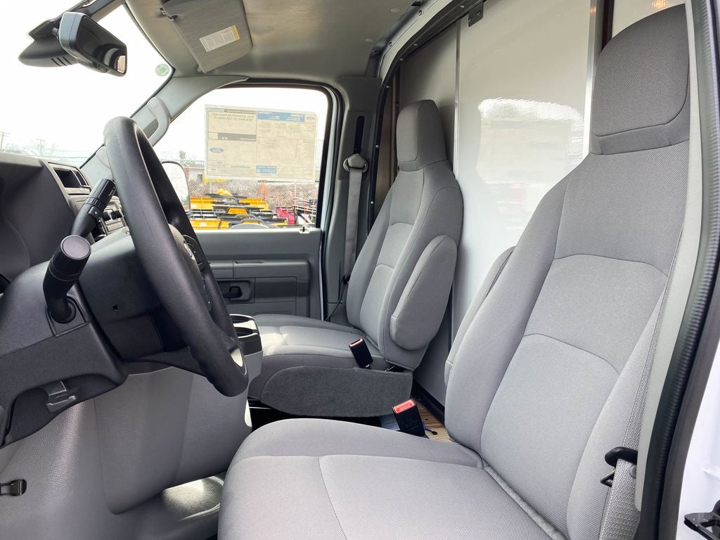 2026 Ford E-350SD Base Cutaway