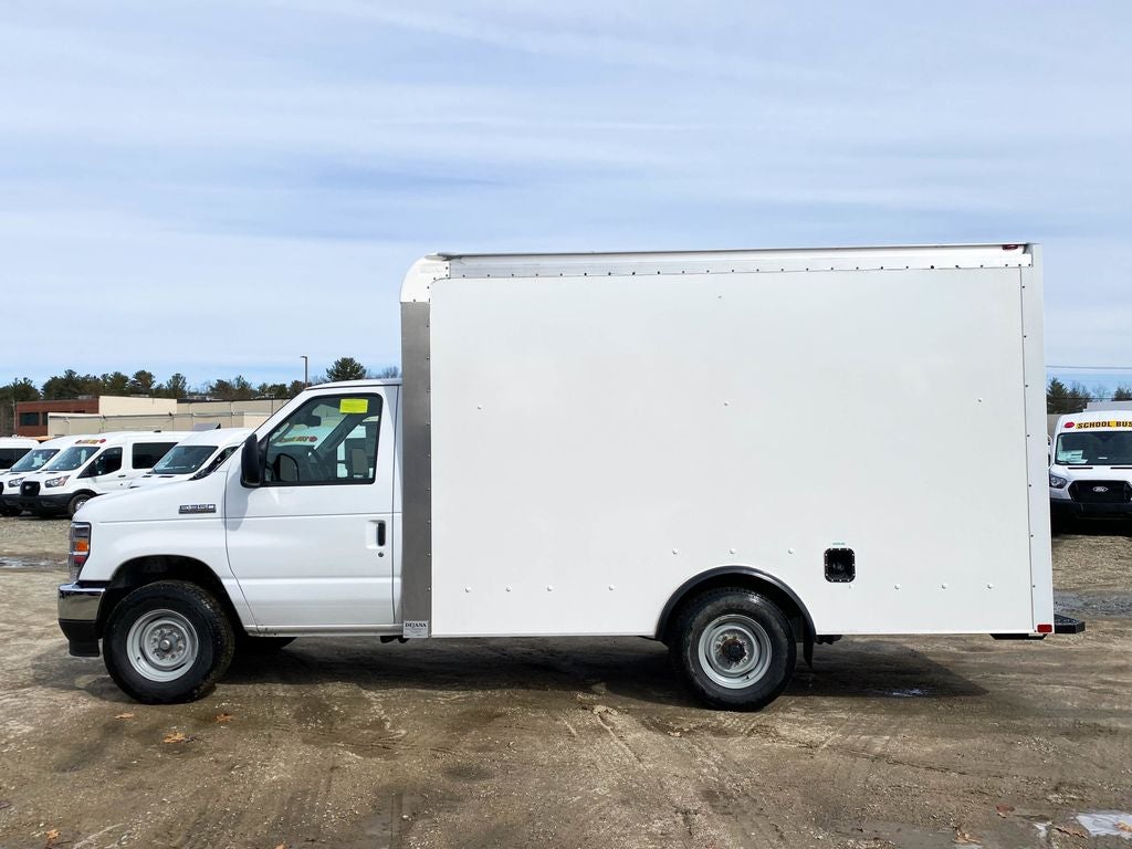2026 Ford E-350SD Base Cutaway