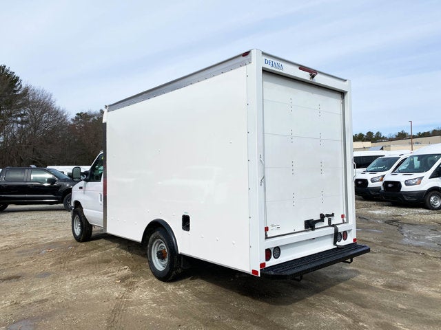 2026 Ford E-350SD Base Cutaway