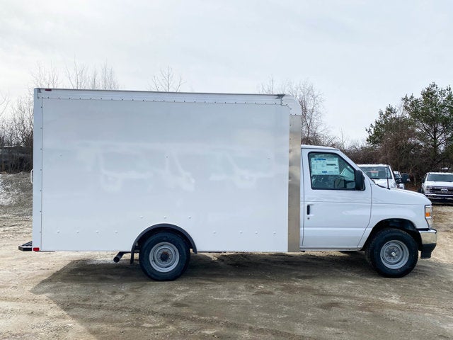 2026 Ford E-350SD Base Cutaway