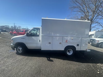 2026 Ford E-350SD Base Cutaway