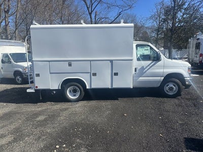 2026 Ford E-350SD Base Cutaway