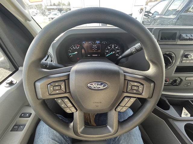 2026 Ford E-Series Cutaway E-350 SRW