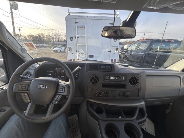 2026 Ford E-Series Cutaway E-350 SRW